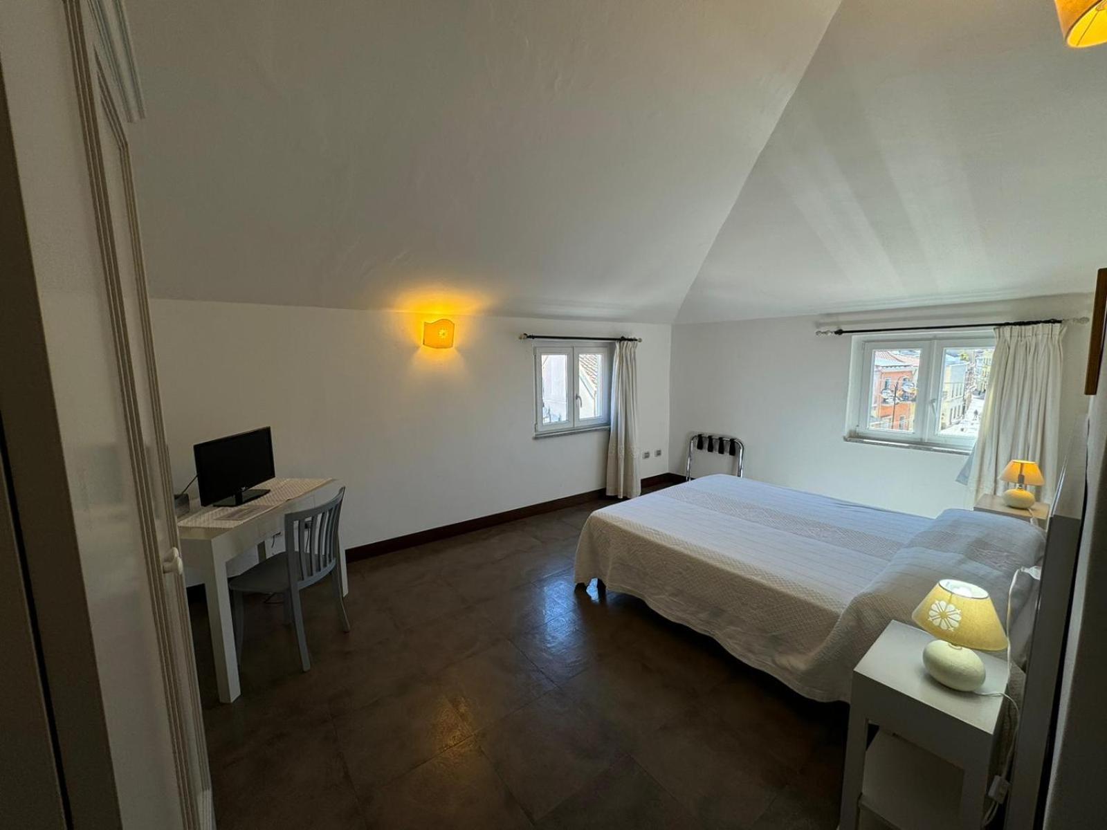 Albergo Residenziale La Corte Tortolì Buitenkant foto