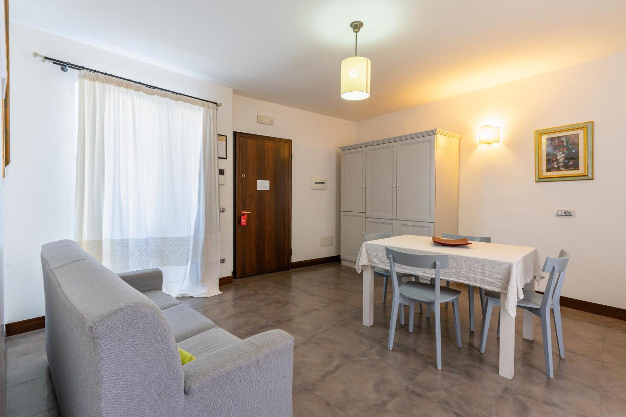 Albergo Residenziale La Corte Tortolì Buitenkant foto