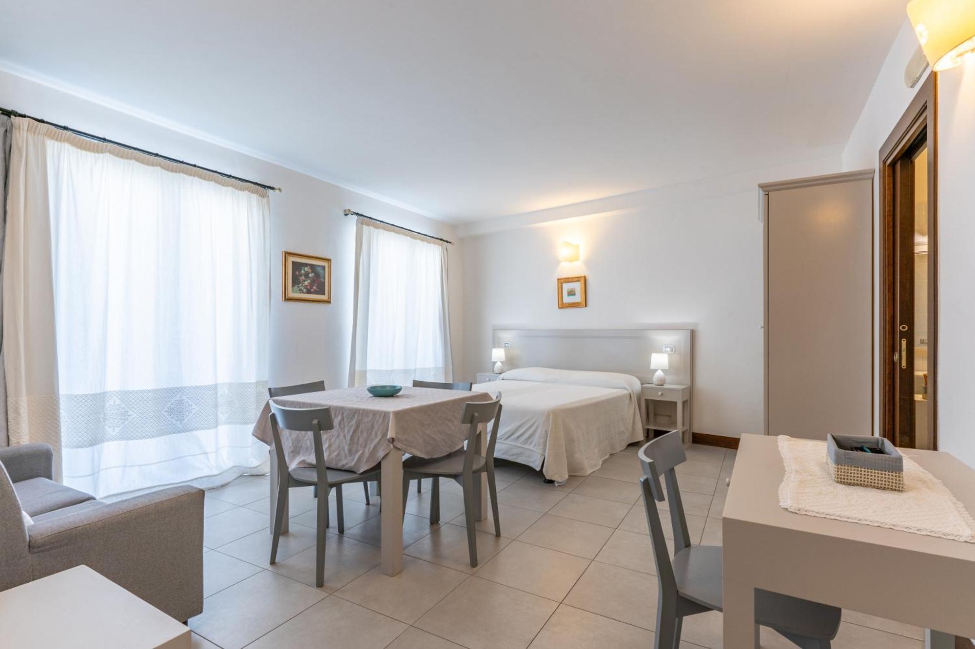 Albergo Residenziale La Corte Tortolì Buitenkant foto