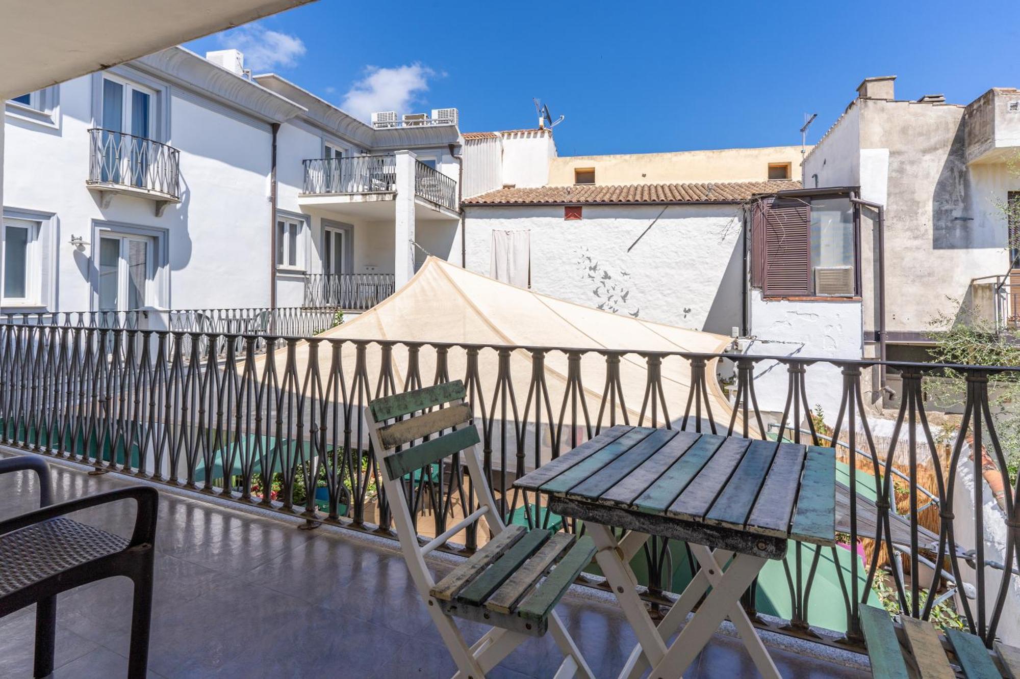 Albergo Residenziale La Corte Tortolì Buitenkant foto