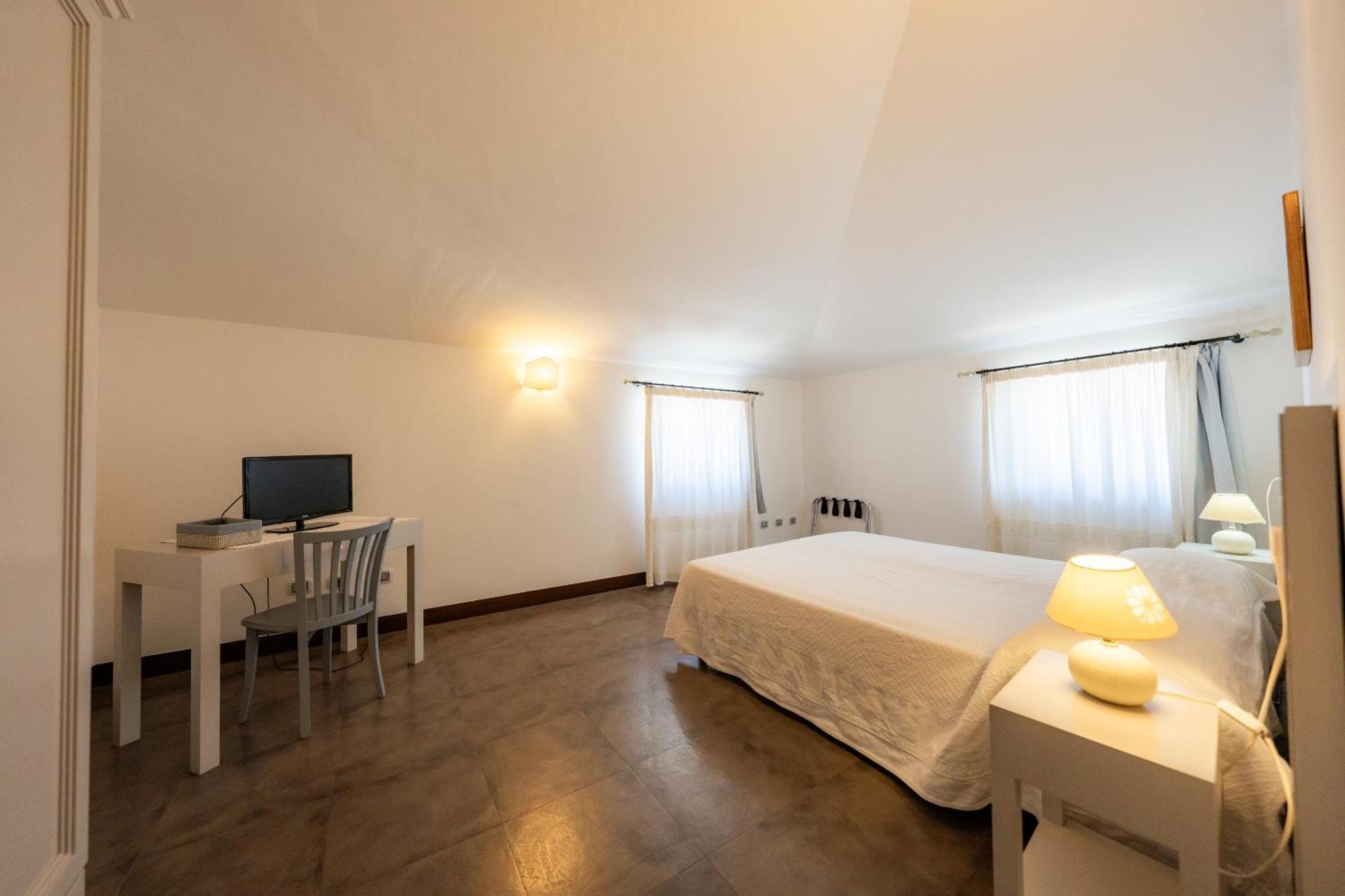 Albergo Residenziale La Corte Tortolì Buitenkant foto