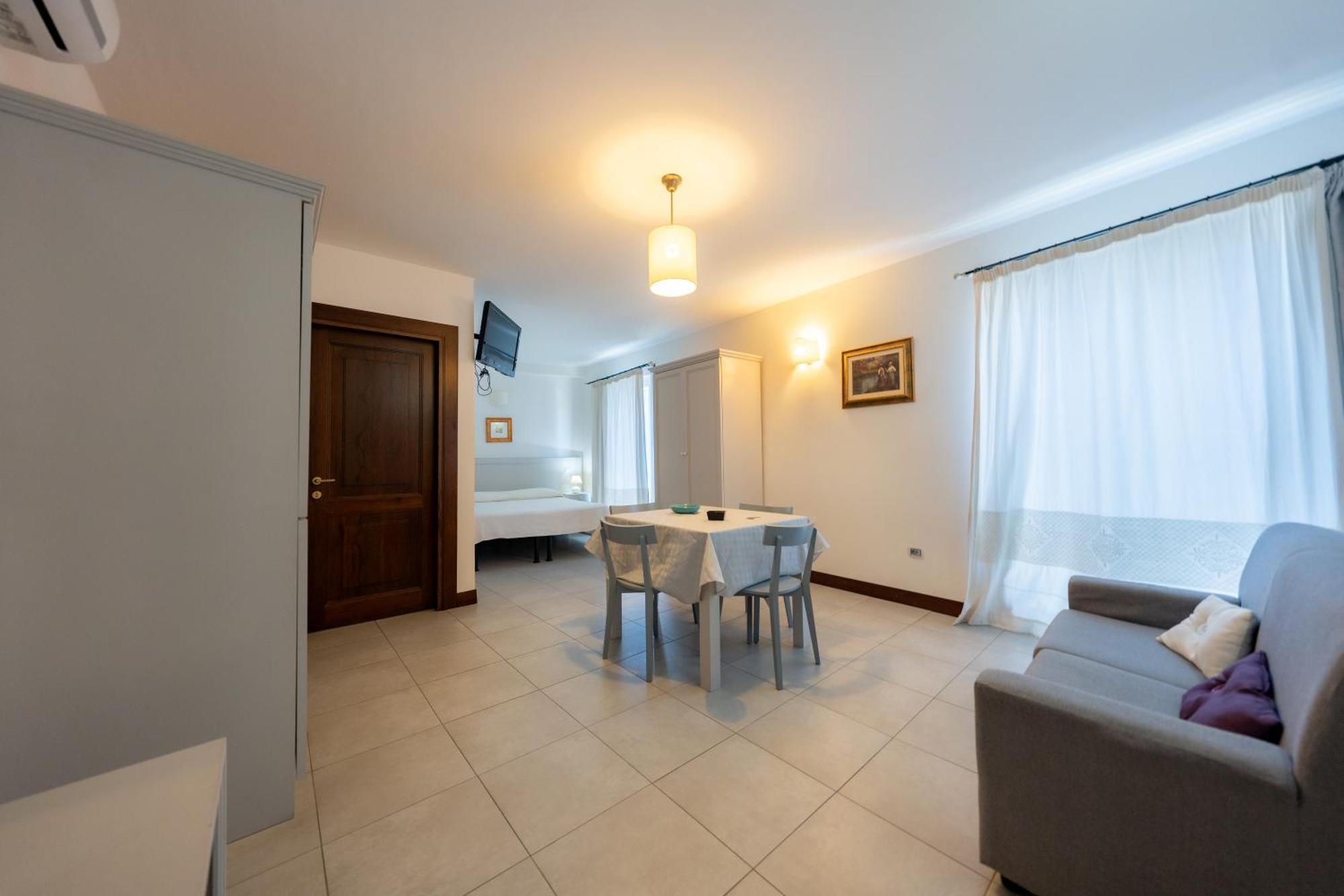 Albergo Residenziale La Corte Tortolì Buitenkant foto