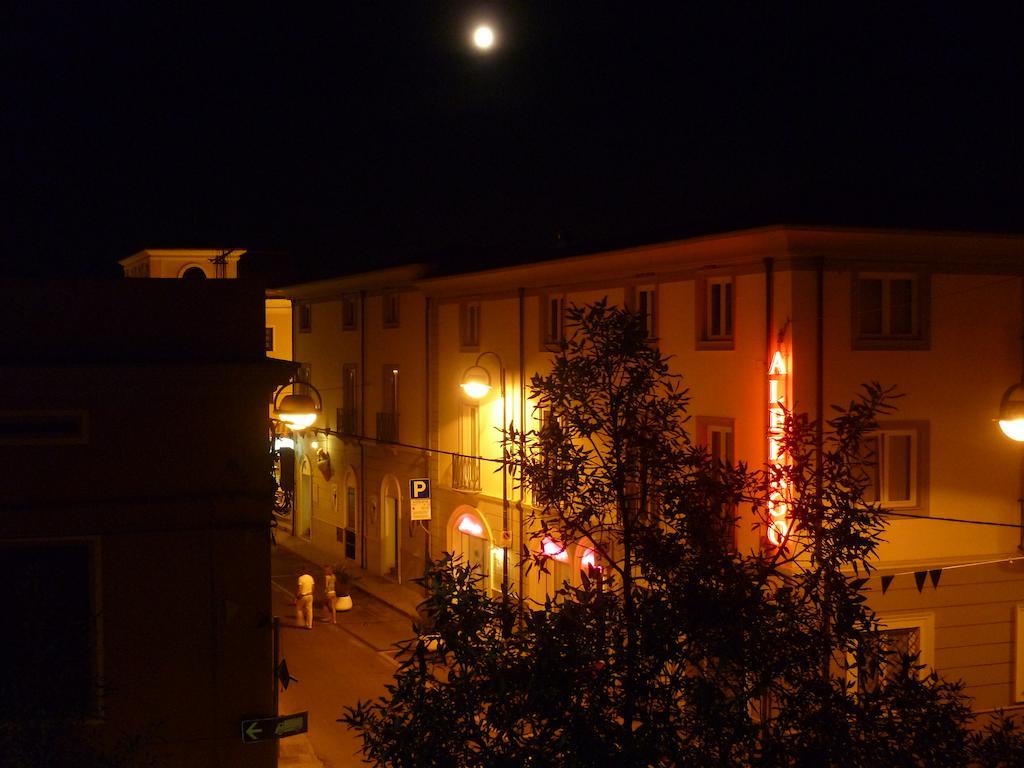 Albergo Residenziale La Corte Tortolì Buitenkant foto